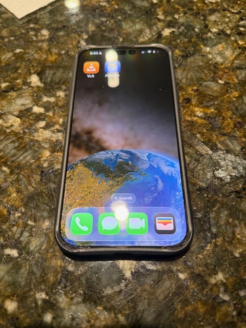Customer photo review of iPhone 16 Series Premium Screen Protector