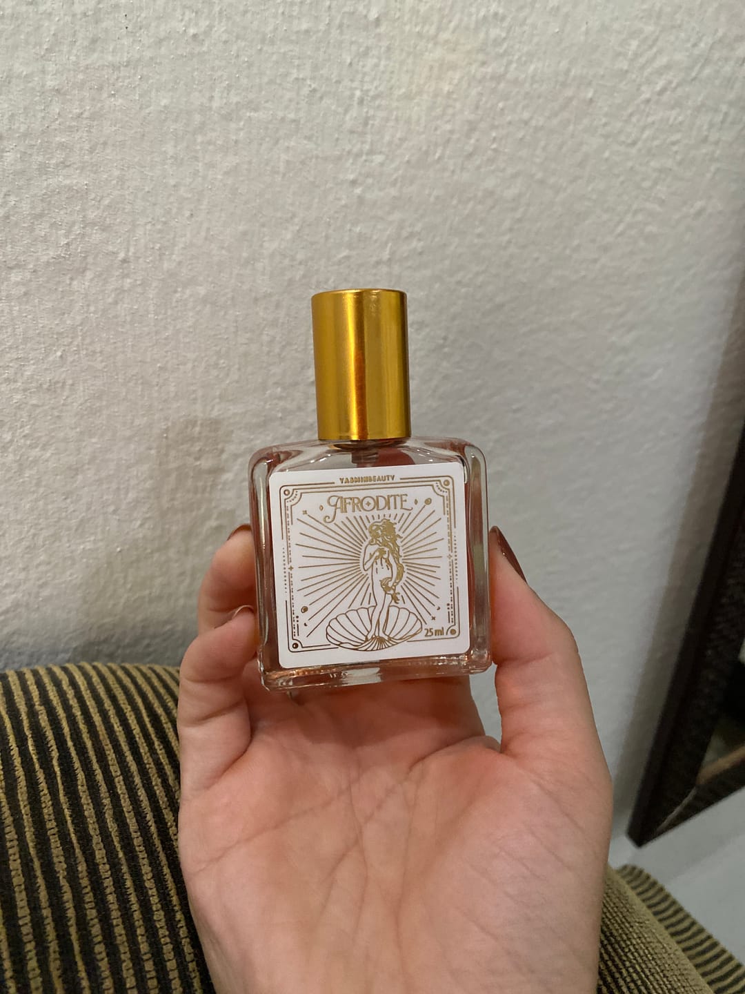 Customer photo review of Fragrância Afrodite Miniatura 25ML