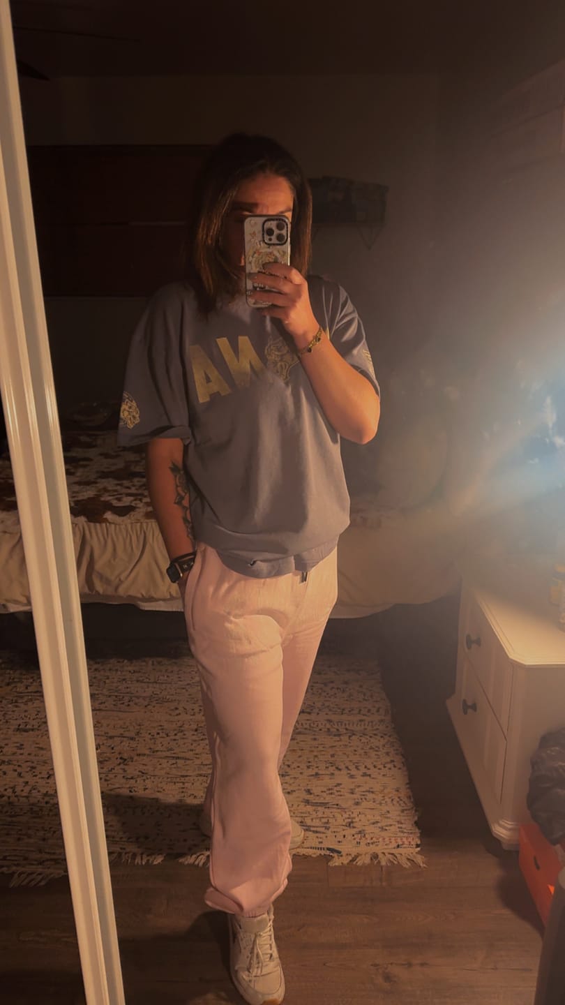 Customer photo review of W257 My eyes are up here Jogger