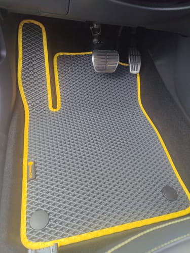 Customer photo review of Auto Fußmatten nach Maß - Komplettset