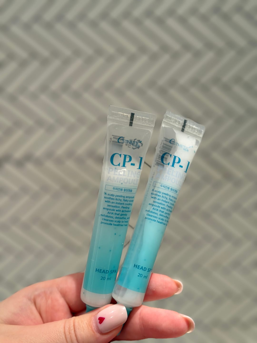Customer photo review of Atvēsinošs skābju pīlings galvas ādai CP-1 Peeling Ampoule