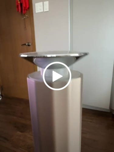 Customer video review of Barcelona Aroma Oil