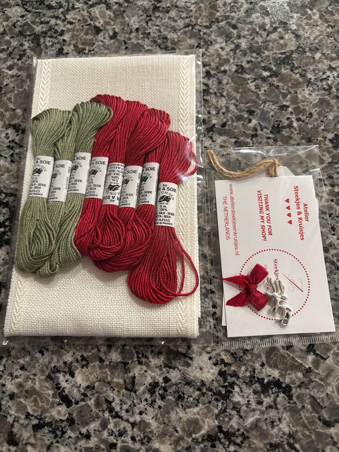 Customer photo review of 100 mm Breed Band Roomwit Met Witte Deco Rand