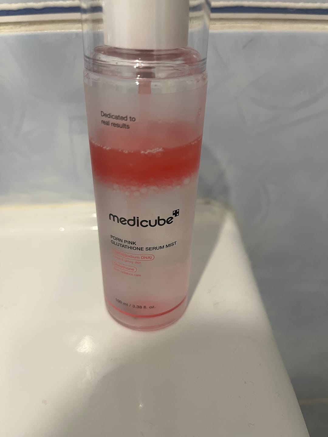Customer photo review of Serums-mists mirdzuma piešķiršanai ādai Medicube PDRN Pink Glutathione Serum Mist