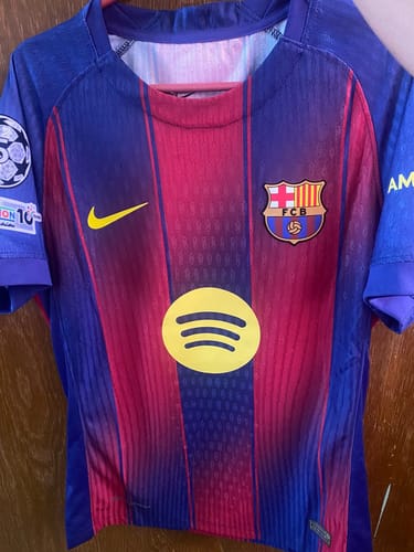 Customer photo review of Barcelona Local - 24/25