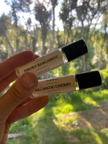Customer photo review of SMOKY BERGAMOT PERFUME OIL