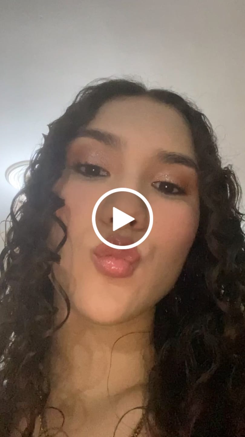 Customer video review of SOMBRA CREMOSA INDIVIDUAL