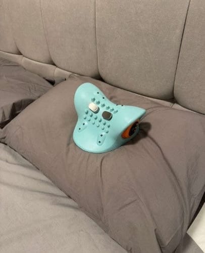 Customer photo review of OrthoNeck Pro - Nackendehner