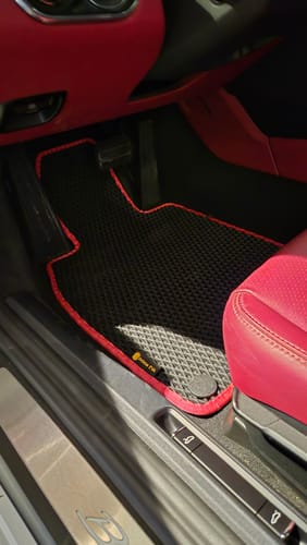 Customer photo review of Fußmatten für Mikrowagen - Vorne