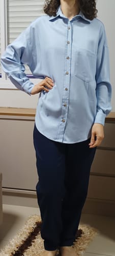 Bruna R. review of Camisa Cupuaçu Azul Claro image 1 out of 1
