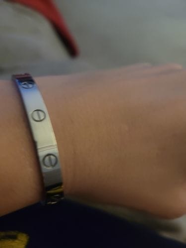 Customer photo review of LOVE BRACELET 6.1MM