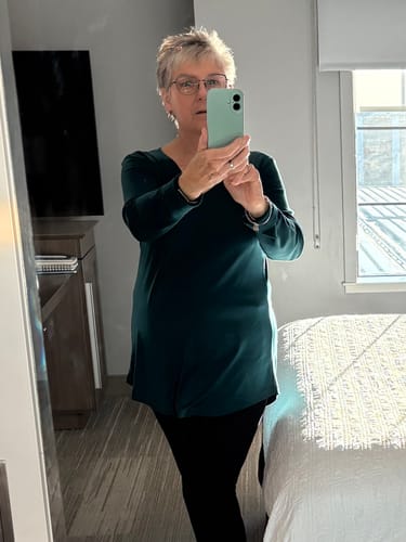 Customer photo review of Eva Tunic - Riverbank Green