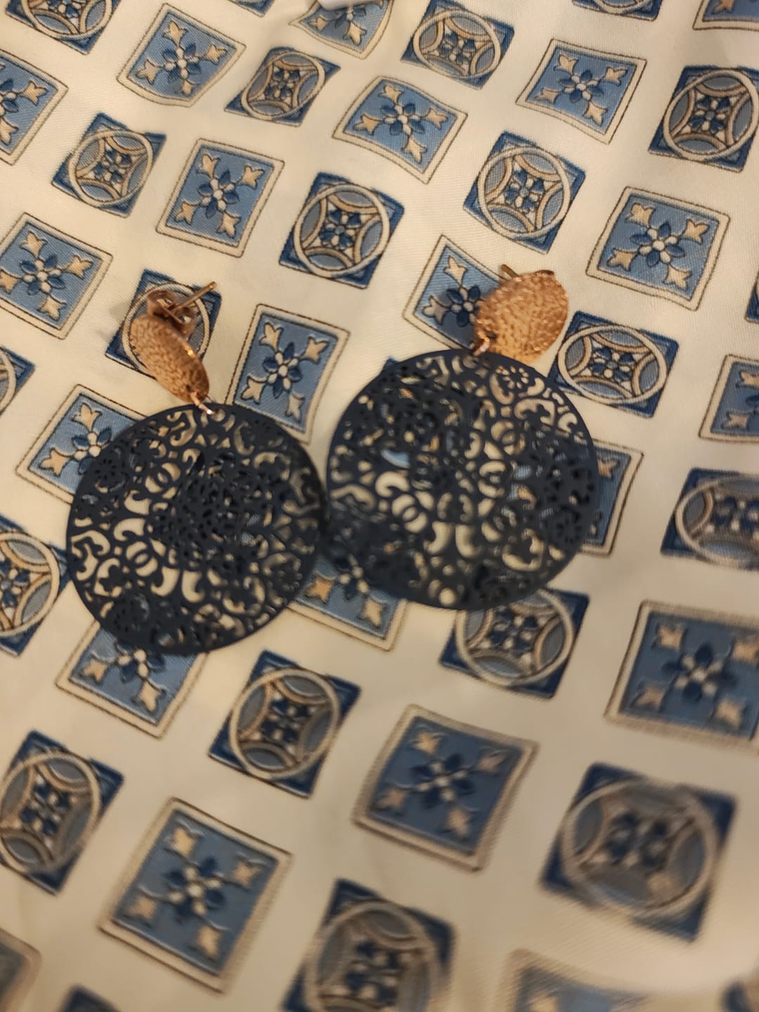 Customer photo review of Ohrring Saray blau