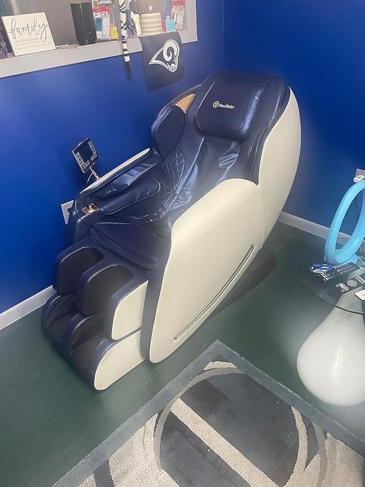 Customer photo review of Favor-06 3D Massage Chair Black