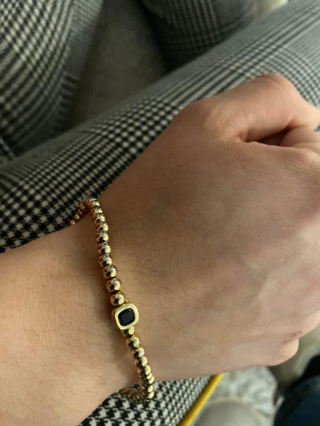 Customer photo review of Pulsera Bolitas Birthstone Gota
