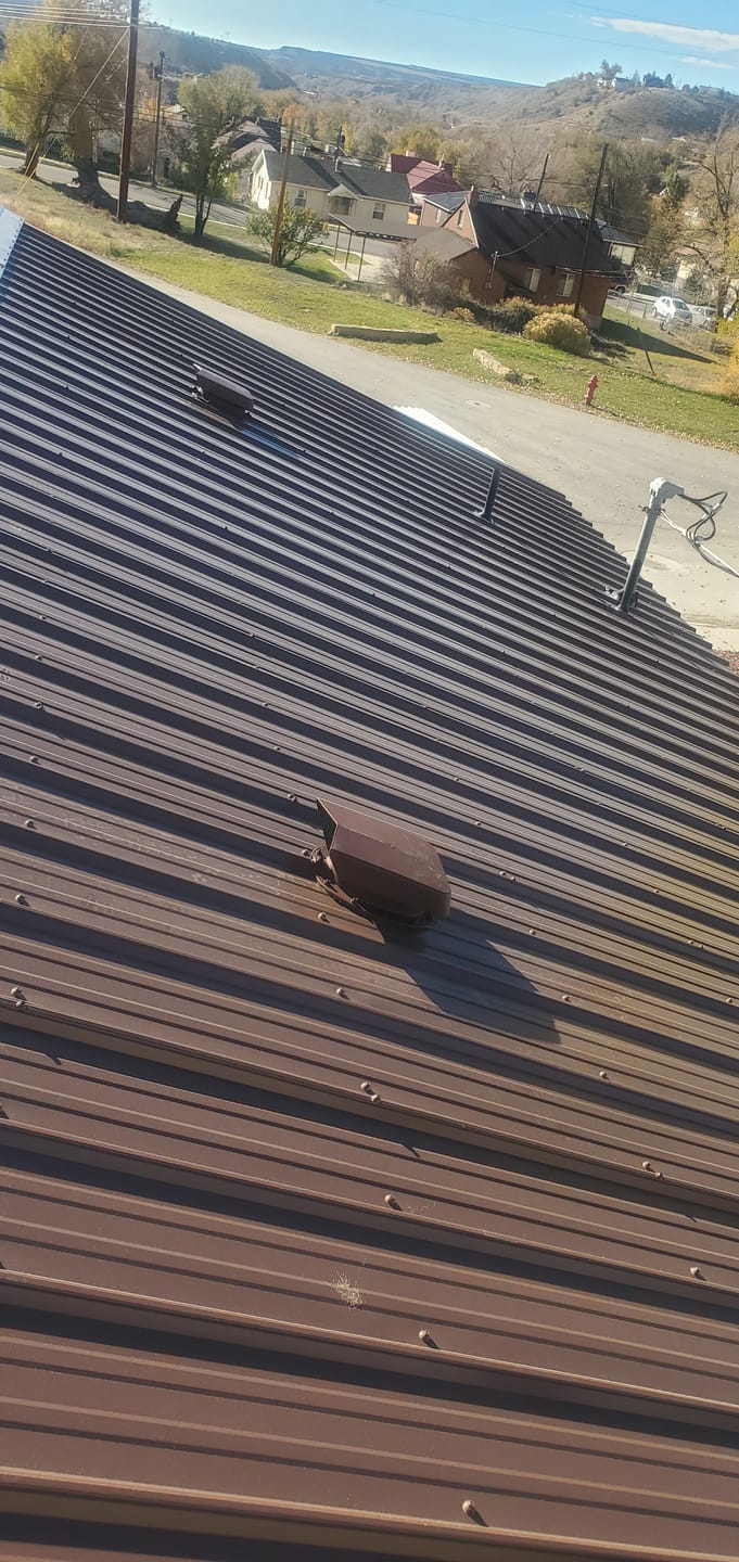 Customer photo review of Attic vent Ivent FLOW – Metal Standing Seam or Snap Lock Installation