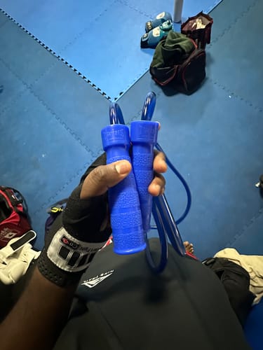 Customer photo review of AUTHENTIC TWINS OFFICIAL MUAY THAI HEAVY JUMP ROPE