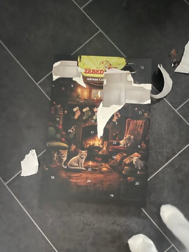 Customer photo review of Zebedee Luxury Advent Calendar For Cats