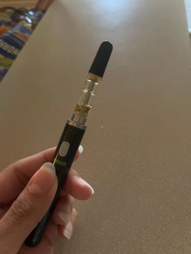 Customer photo review of 1 Gram Delta-8 THC Vape Cartridge | Raspberry Lemonade - Hybrid