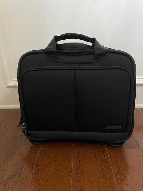 Customer photo review of Flight Essentials Softside Wheel-A-Board Bag - 30L