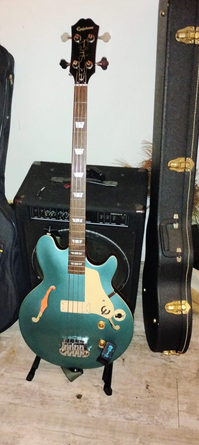 Customer photo review of Licensed Ultralite® Bass Tuning Machine 1/2" (Sold Individually)