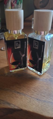 Customer photo review of Blackberry Brandy by the Fireplace