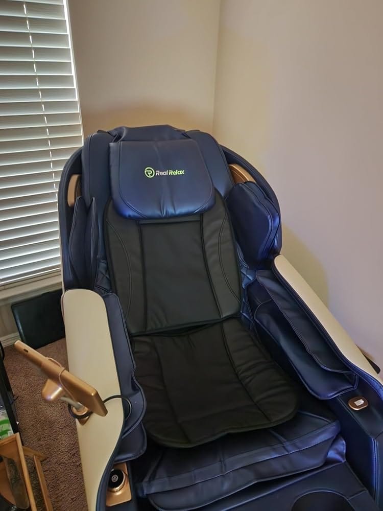 Customer photo review of Favor-06 3D Massage Chair Black