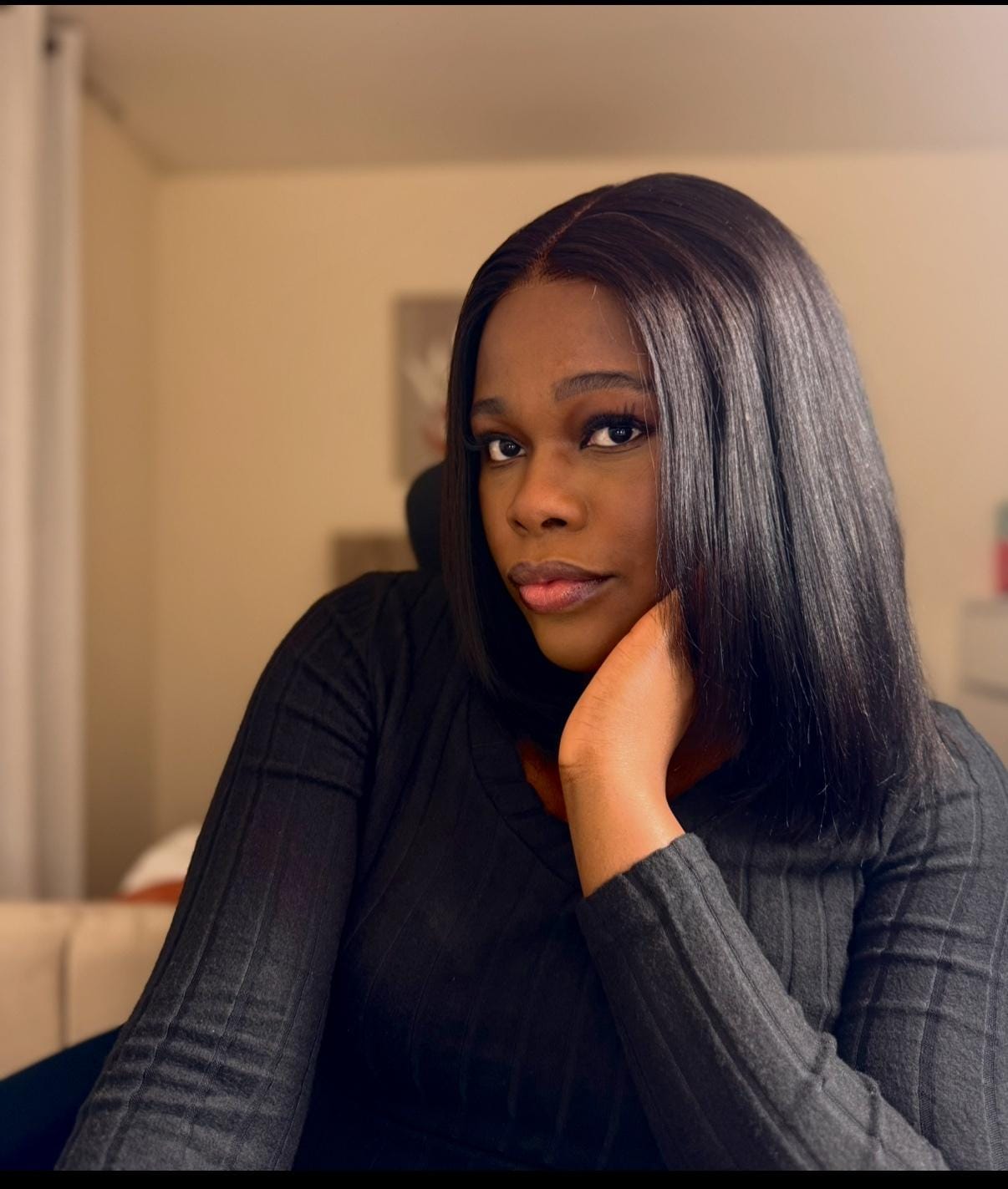 Customer photo review of Wavymy Yaki Straight Layered Cut Silky Bob Wig Upgrade 9x6 T-Part Lace Wig Pre-Plucked Wear Go Glueless Wigs 180% Density
