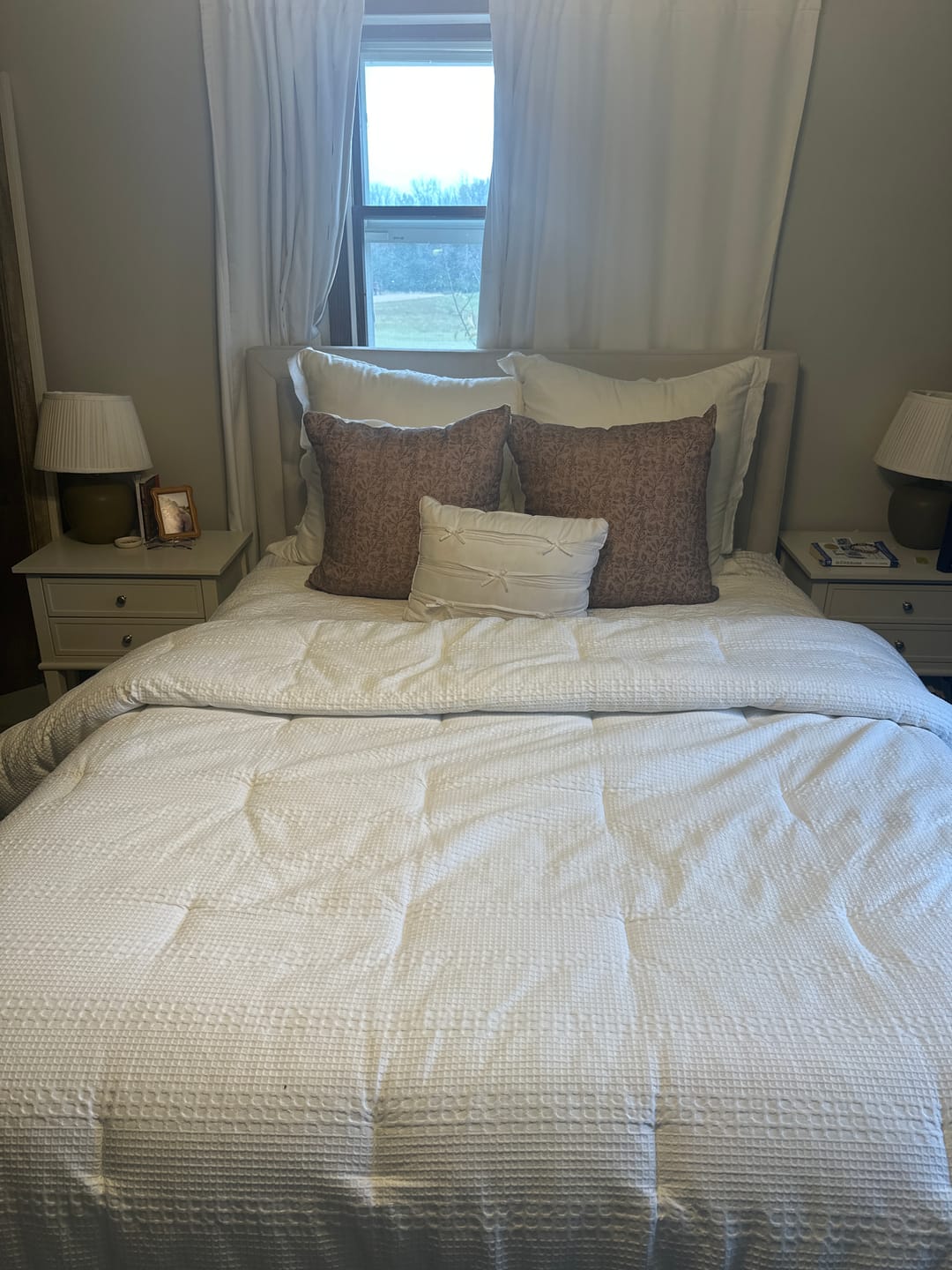 Customer photo review of Faye - 18" | 22"