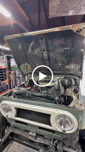 Customer video review of Toyota FJ40 FJ45 Land Cruiser Front EZ Lift Hood Struts