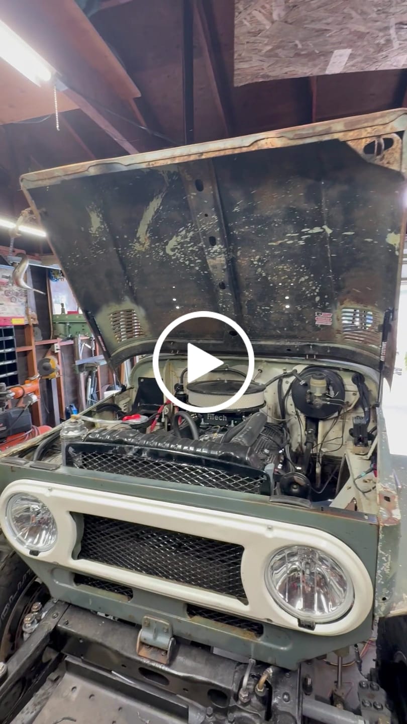 Customer video review of Toyota FJ40 FJ45 Land Cruiser Front EZ Lift Hood Struts