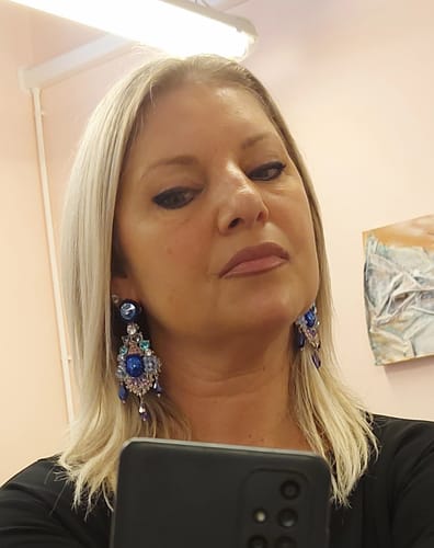 Customer photo review of Orecchini Puglia