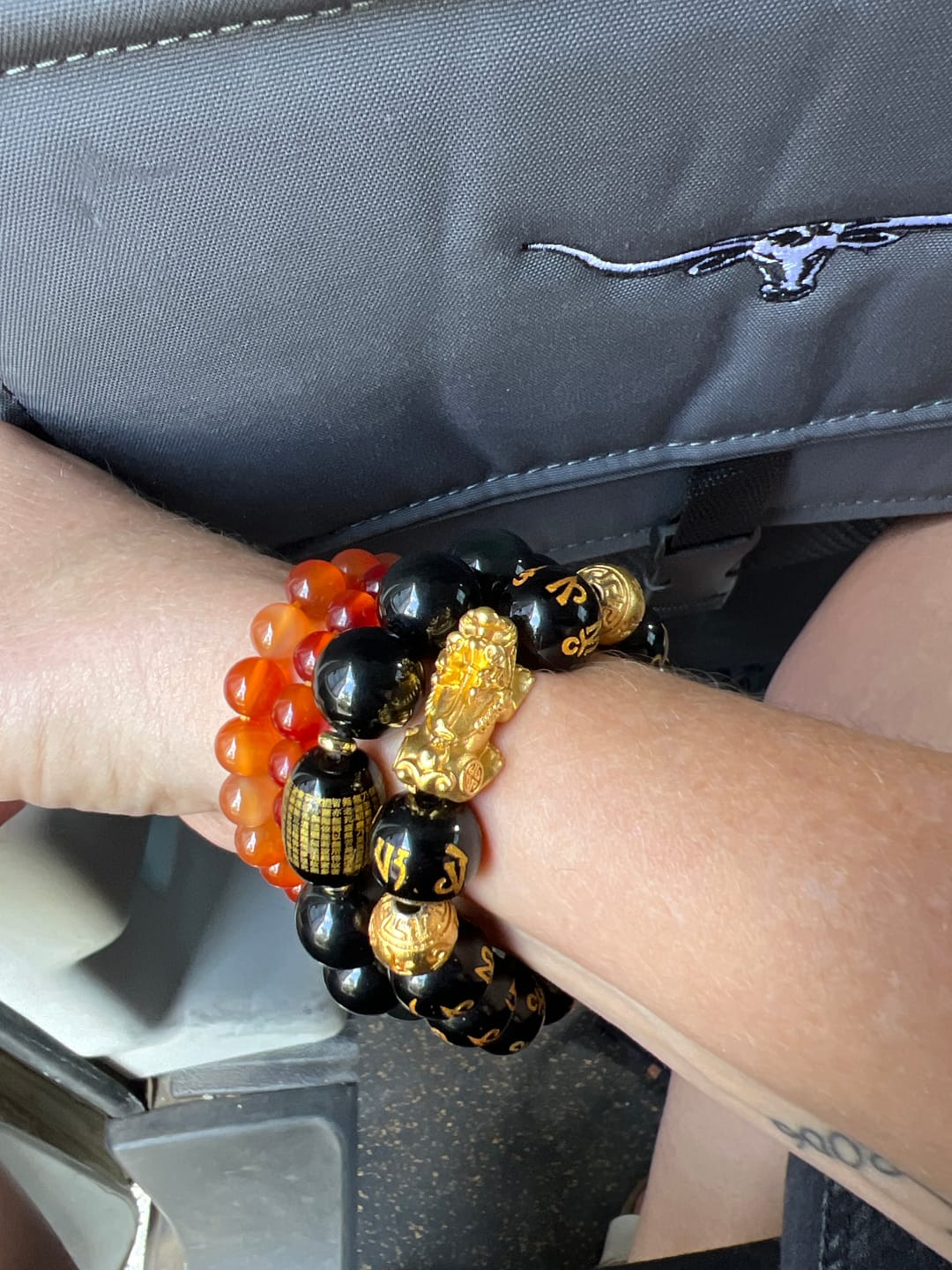 Customer photo review of Buddha Stones FengShui PiXiu Obsidian Wealth Bracelet