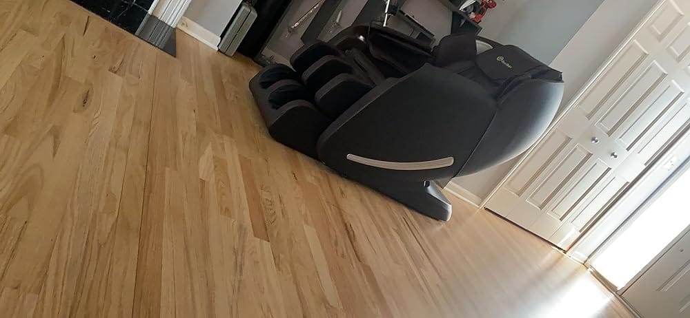 Customer photo review of Favor-06 3D Massage Chair Black