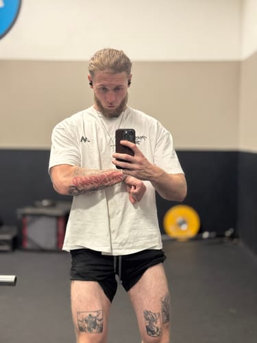 Customer photo review of PARADISE TRAIL TEE - WHITE