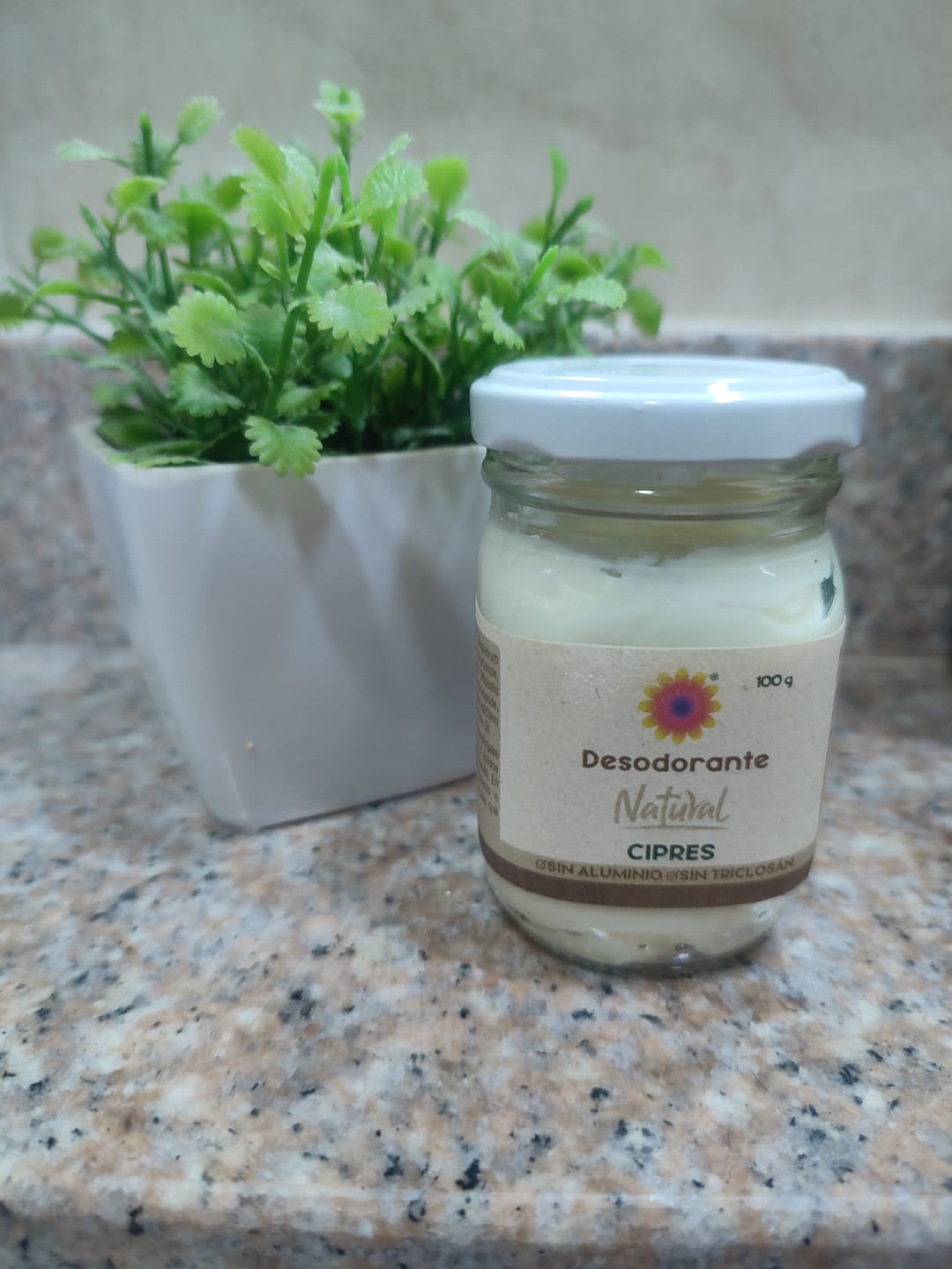Customer photo review of Desodorante natural sin aluminio