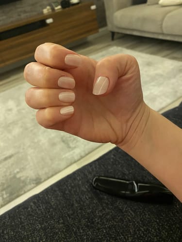 Customer photo review of Silk Shine - XS Squoval - 30 Adet Takma Tırnak