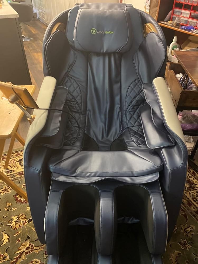 Customer photo review of Favor-06 3D Massage Chair Black