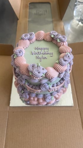 Customer photo review of mia mini cake