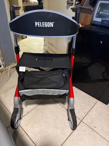 Customer photo review of Pelegon Rollator Walker