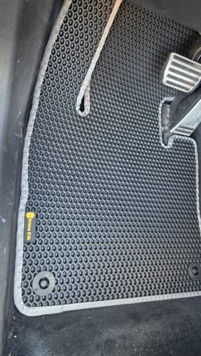 Customer photo review of Dywaniki samochodowe na zamówienie - Przód i tył