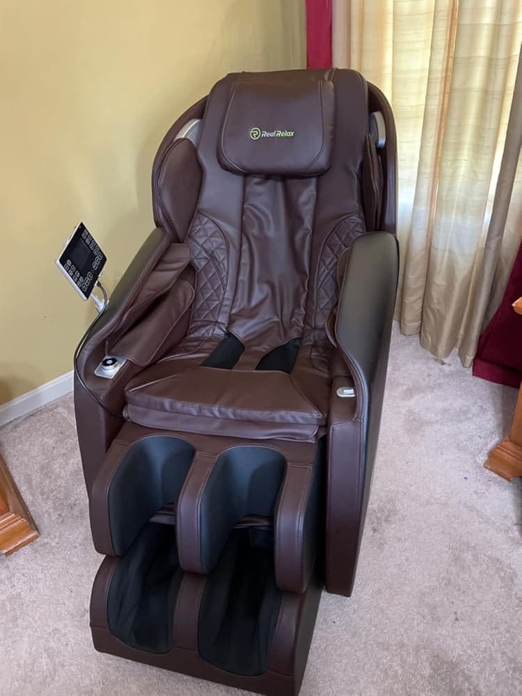 Customer photo review of Favor-06 3D Massage Chair Black