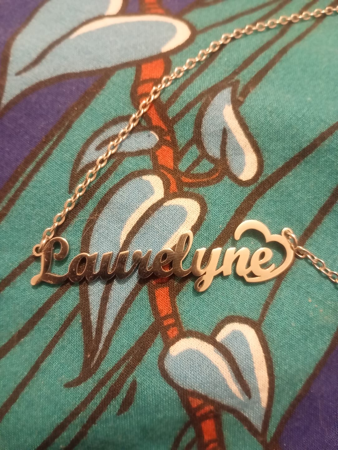 Customer photo review of Collier Prénom Coeur Ciselé