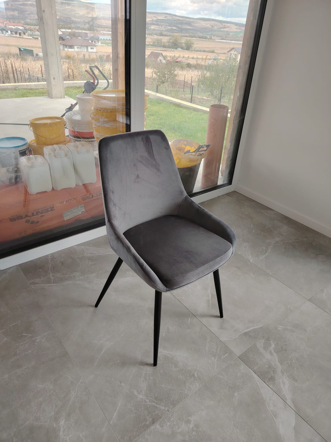 Customer photo review of Scaun COBE, stofa catifelata gri/negru, 49x43x85 cm
