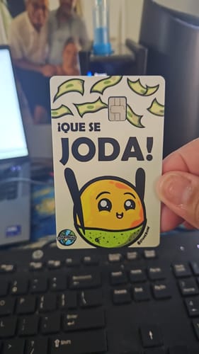 Customer photo review of Que Se Joda - Sticker para Tarjeta de Crédito