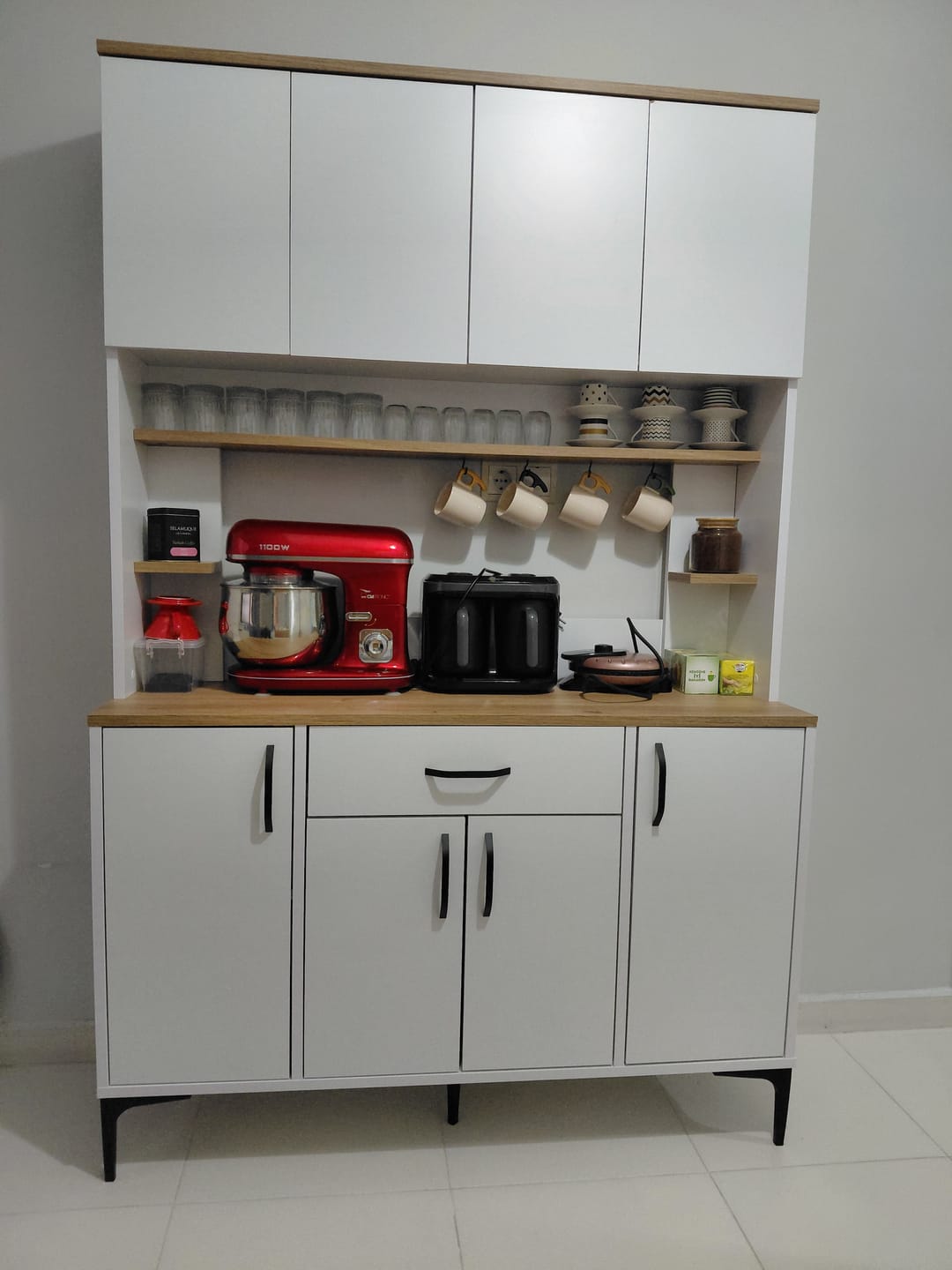 Customer photo review of Rani JE177 Çok Amaçlı Dolap 8 Kapaklı Raflı Kiler Mutfak Dolabı Sepet Ceviz - Beyaz