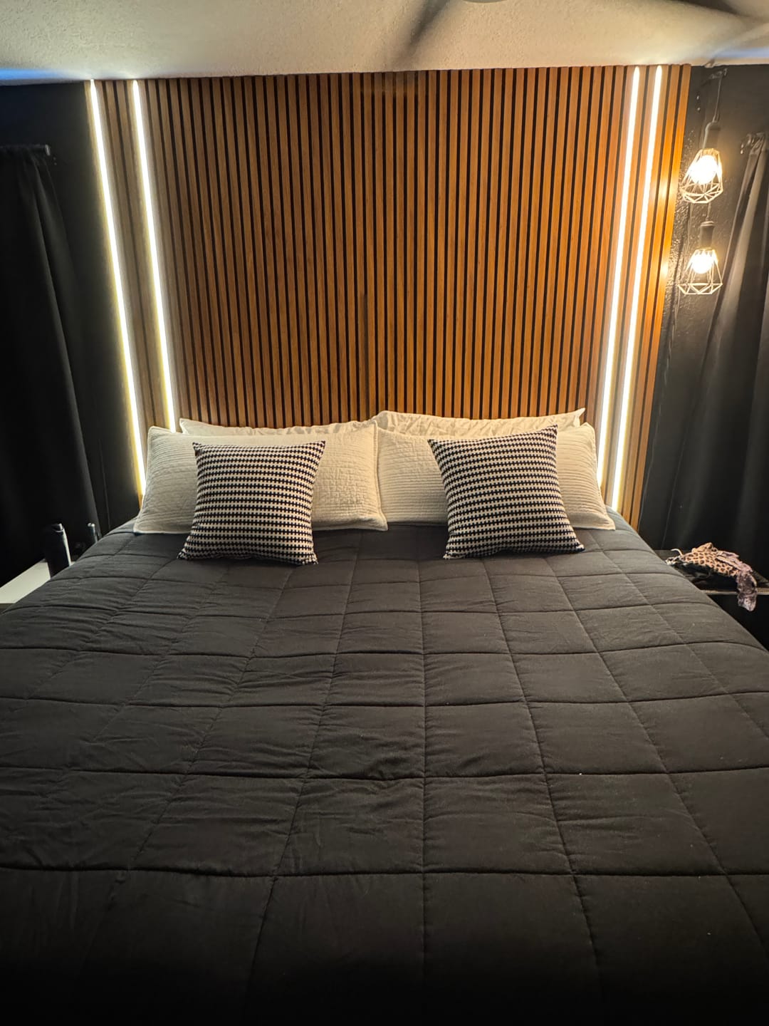 Customer photo review of Luxe LED™ Slat Wall Light Kit
