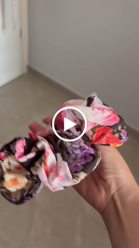 Customer video review of Lana XXL