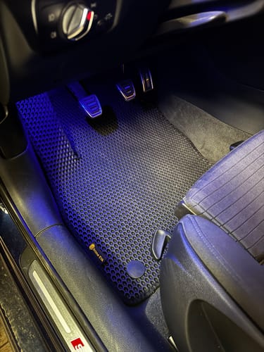 Customer photo review of Dywaniki samochodowe na zamówienie - Przód i tył