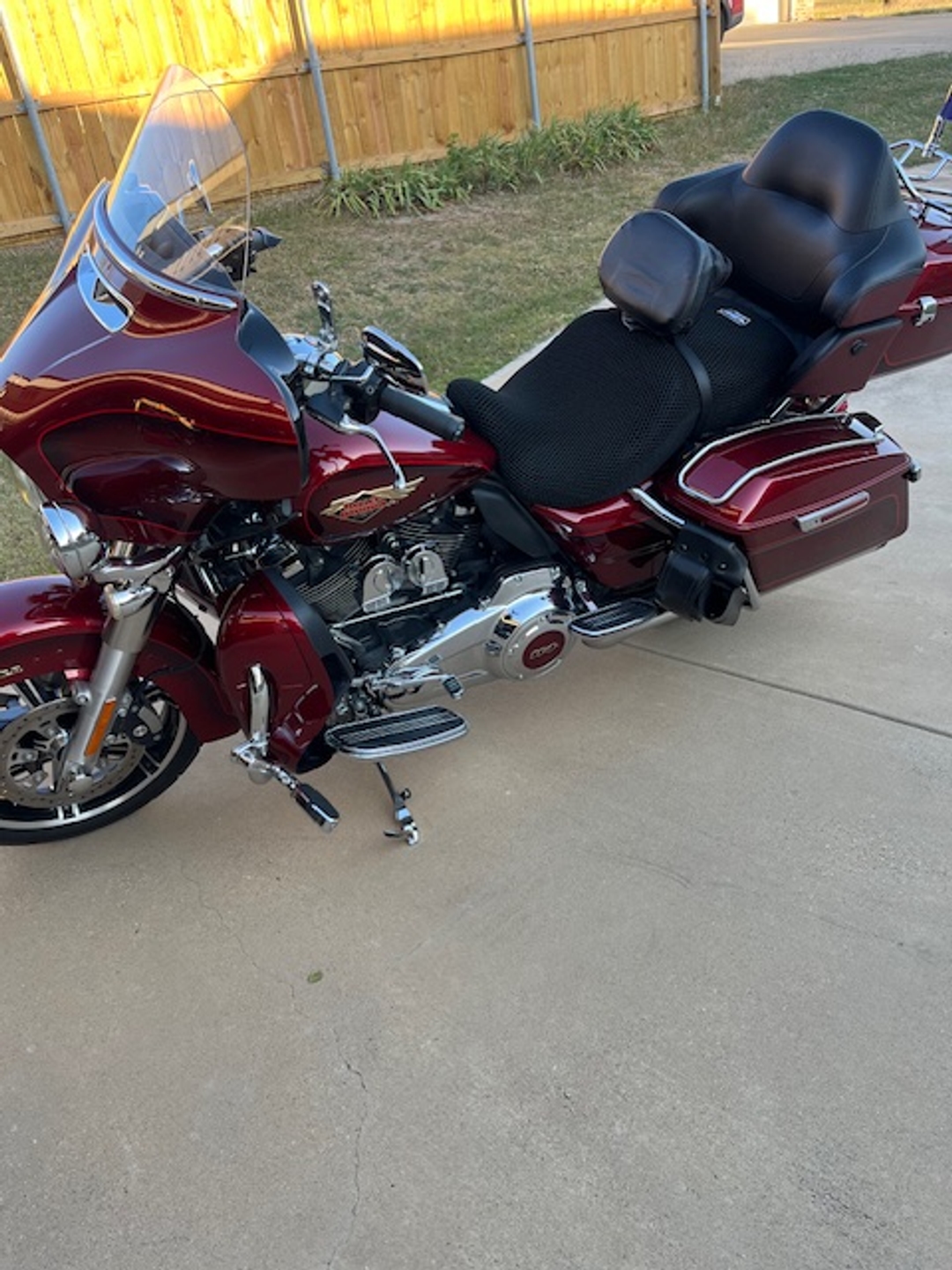 Wind Rider mesh seat cover on a Harley Davidson Ultra Limited